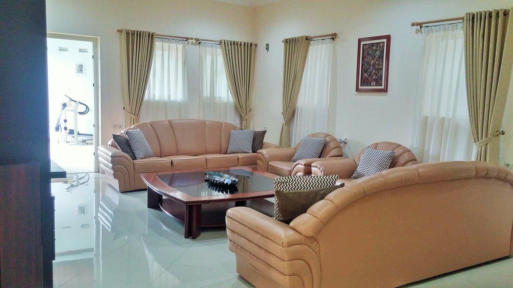 Villa Rumah Ibu Dago Bandung Eksteriør bilde