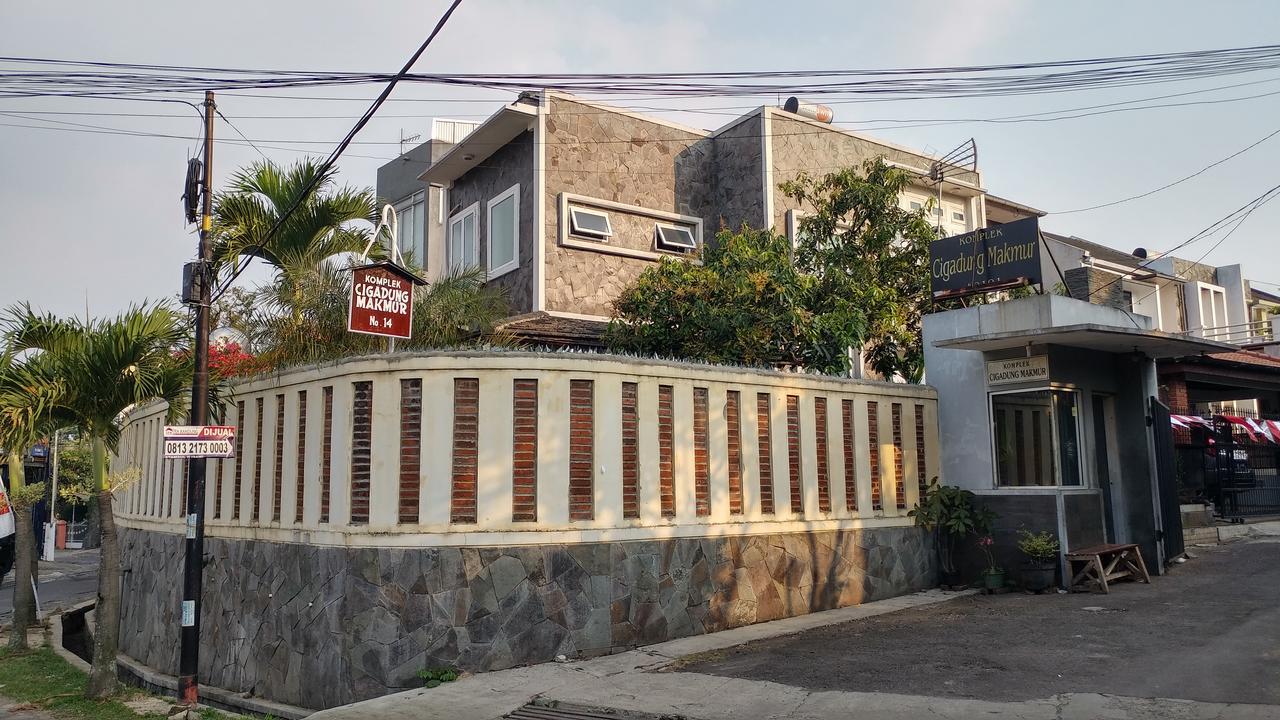 Villa Rumah Ibu Dago Bandung Eksteriør bilde