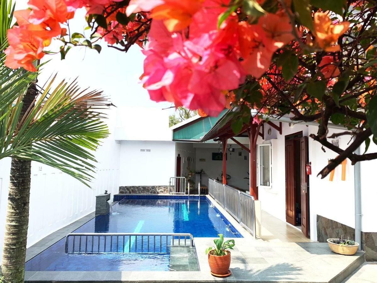 Villa Rumah Ibu Dago Bandung Eksteriør bilde