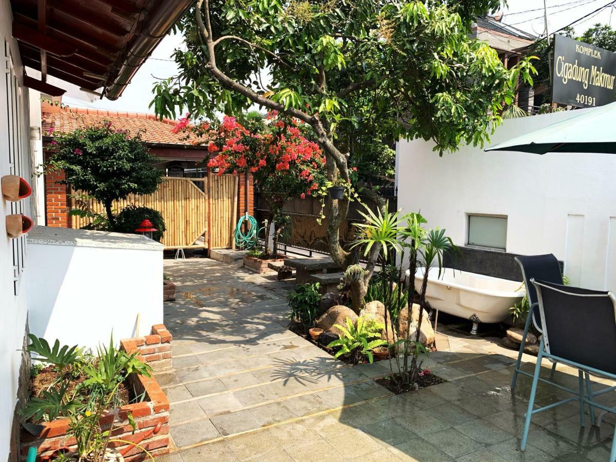 Villa Rumah Ibu Dago Bandung Eksteriør bilde