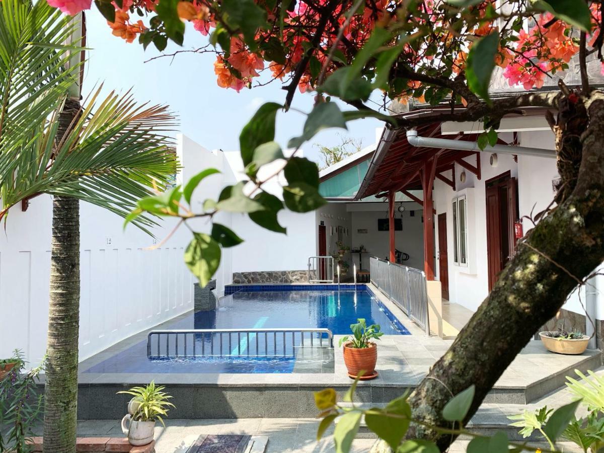 Villa Rumah Ibu Dago Bandung Eksteriør bilde